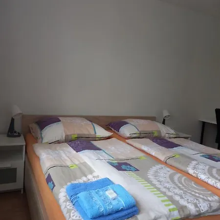 Apartman 114 בית אירוח Žacléř
