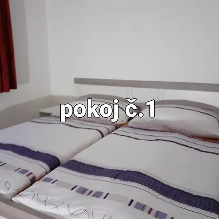 בית אירוח Apartman 114 *